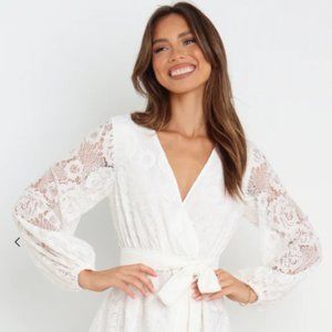 NWT Petal & Pup Lace Sleeve Dress